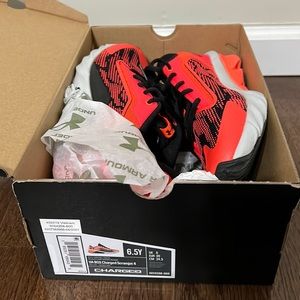 Boys under armour athletic shoes